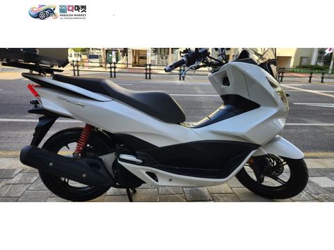 혼다 PCX 125 FI 2018년식 pcx125 년식대비상태최상 옵션.엔진.상태넘~~좋습니다