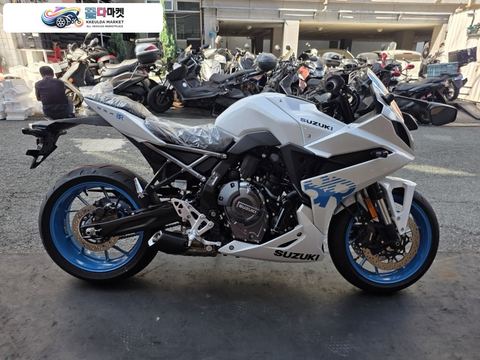 스즈끼 GSX 8 R 2027년식 스즈키 GSX 8R 27년식 판매합니다