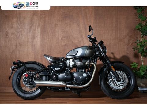 트라이엄프 본네빌 바버 2022년식 트라이엄프 / 본네빌바버 / 2022 / 11,500 KM 판매/대차