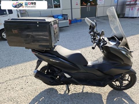 혼다 PCX 125 ABS 2023년식 혼다 PCX125 23년식 짧은키로수 블박튜닝 배달풀셋팅 ABS