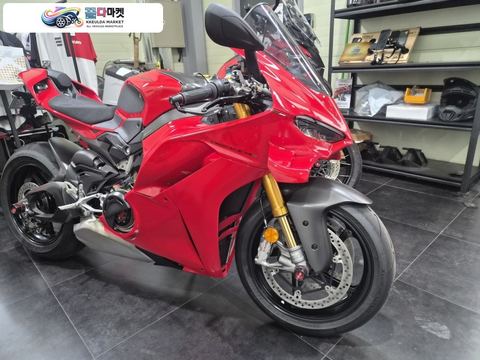 두카티 파니갈레 V4 S 2025년식 파니갈레 V4S 7G