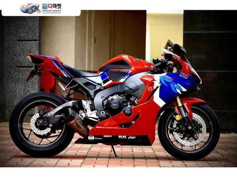 혼다 CBR 1000 RR 2018년식 -급매- 혼다 CBR1000RR 18년식 요시무라 슬립온!!