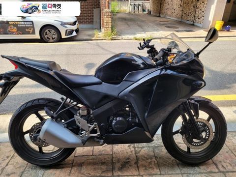 혼다 CBR 125 R 2014년식 혼다 시비알 CBR 125 바이크 판매합니다