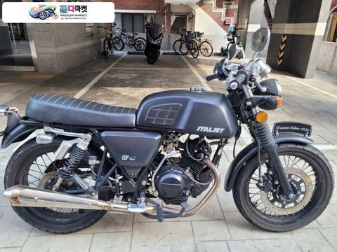 이탈젯 그리폰 125 2018년식 그리폰 125cc 클래식 바이크 판매합니다  엔진굿