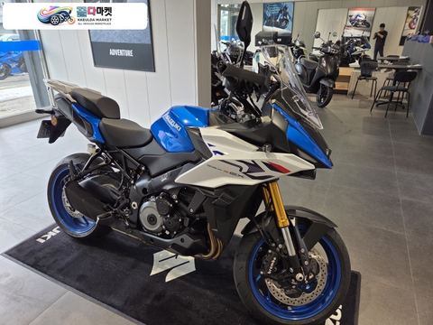 스즈끼 GSX S 1000 GX 2027년식 27년식 GSX-S1000GX 화이트.블루컬러 판매합니다