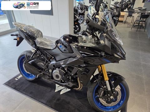 스즈끼 GSX S 1000 GX 2027년식 27년식 GSX-S1000GX 블랙 판매합니다