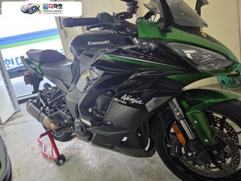 가와사키 Z 1000 SX 2023년식 23년식 가와사키 Z1000SX 팝니다.