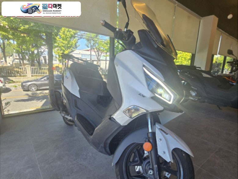 SYM 조이맥스 Z 125 플러스 2022년식 가성비 조이맥스제트플러스 125 판매합니다 !