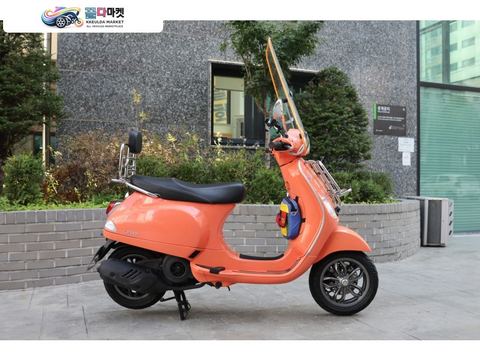 베스파 LX 125 2021년식 2021 베스파 lx 125 코랄 한정판 차량 판매합니다