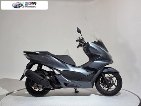혼다 PCX 125 ABS 2022년식 [바이크스테이션] 위탁판매차량 ★가격할인★ 279만원→249만원 윈드스크린 봉지걸이 합리적인 금액의 PCX125!