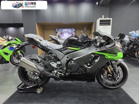 가와사키 닌자 10 R 2026년식 2026 ZX-6R 블랙 판매 합니다