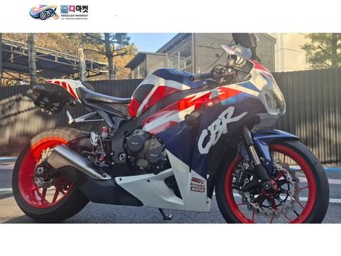 혼다 CBR 1000 RR 2008년식 혼다 cbr1000rr 2008년식 16600km 판매합니다