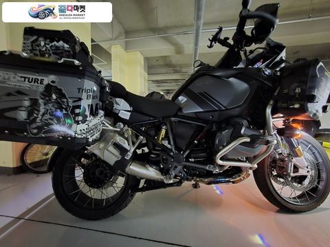 BMW R 1250 GS 어드벤처 2023년식 BMW R1250GS ADV 트리플블랙 - 2023년10월30일 출고 - 8760Km