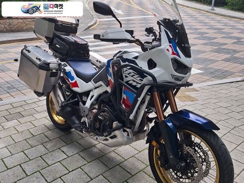 혼다 아프리카 트윈 CRF 1100 L 어드벤쳐 스포츠 ES DCT 2024년식 24년식 아프리카 트윈 최상위 버젼  판매 합니다