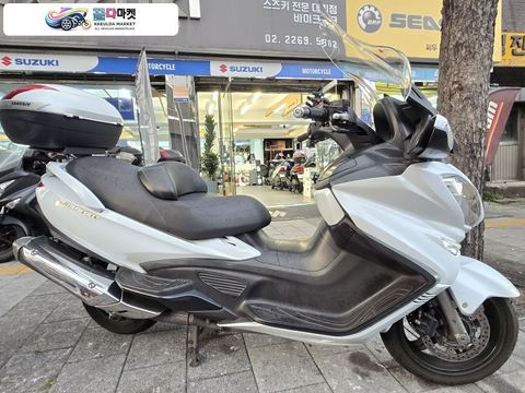 스즈끼 버그만 650 익스큐티브 2014년식 버그만 650 14년식 중고 S급 화이트 매물 판매합니다.