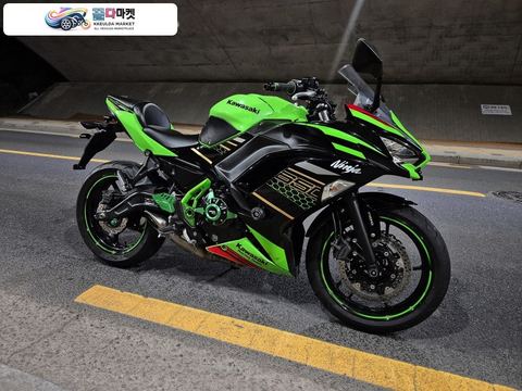 가와사키 닌자 650 ABS 2020년식 아크라포빅 풀배기 닌자650 ABS 판매합니다.