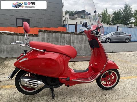 베스파 프리마베라 125 ABS 2025년식 25년식 베스파 프리마베라 125 레드프로덕트 / 3,600km / 신차급 / 옵션 다수