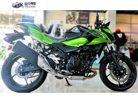 가와사키 Z 500 ABS 2026년식 시선을 사로잡는 새로운 엔트리 네이키드 Z 500