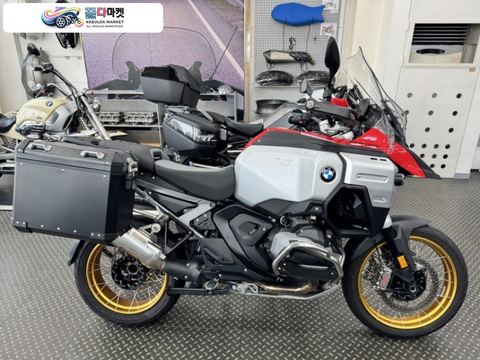 BMW R 1300 GS 어드벤쳐 2025년식 [BMW 인증 중고] 사이드케이스 장착 / 제조사 보증기간 28년 08월 24일 까지