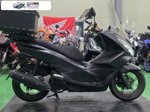 혼다 PCX 125 CBS 2018년식 혼다 PCX125 18년식 배달셋팅 연식대비 짧은키로수 판매합니다.