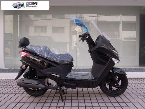 KR/S&T/효성 그란투스 125 2027년식 KR모터스 그란투스125 27년식 입고기념 프로모션 2대한정 진행