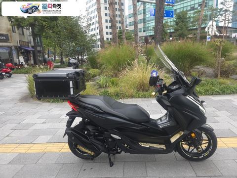 혼다 포르자 350 2024년식 티바이크 2024년 최상급 컨디션 혼다 포르자350 ABS 블랙 컬러 배달세팅 판매합니다. -카드-대차-할부-