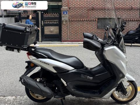 야마하 N 맥스 125 2021년식 서울 야마하 NMAX 125 2021년식 / 67,439km / 롱스크린·탑박스 장착