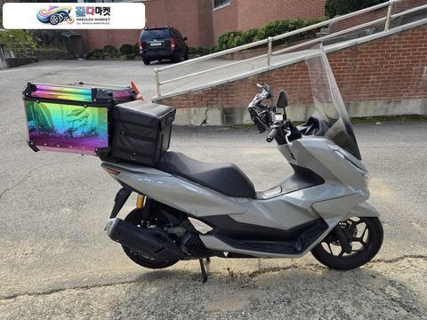 혼다 PCX 125 ABS 2025년식 혼다 pcx125 25년 짧은키로수 그레이컬러 배달풀셋팅 팝니다