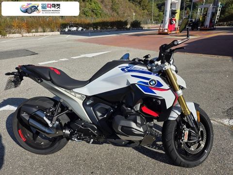 BMW R 1300 R 2026년식 2026 BMW R1300R 판매합니다.