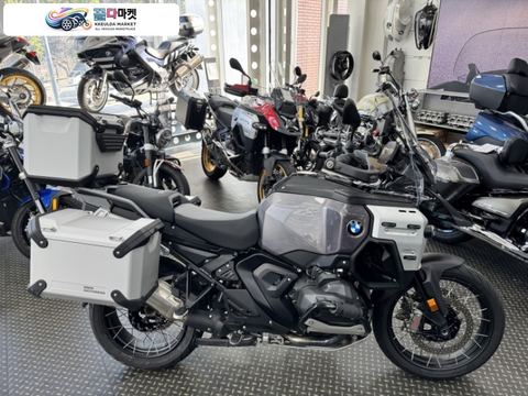 BMW R 1300 GS 어드벤쳐 2026년식 [BMW 인증 중고] 정기점검 완료. 순정 탑&사이드 케이스 장착 / 제조사 보증기간 2029년 02월 09일 까지