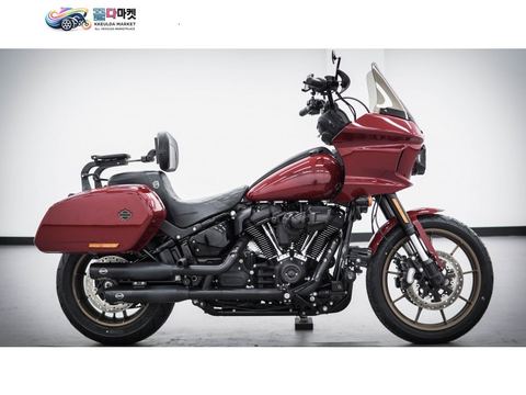 할리데이비슨 로우라이더 ST 2024년식 아시아 최대규모 ㅡ파쏘매매단지ㅡ 옵션 비용만 1200만원이상 들어가 있는 로우라이더ST 117 판매합니다.