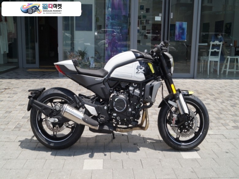 700 CLX 스포츠