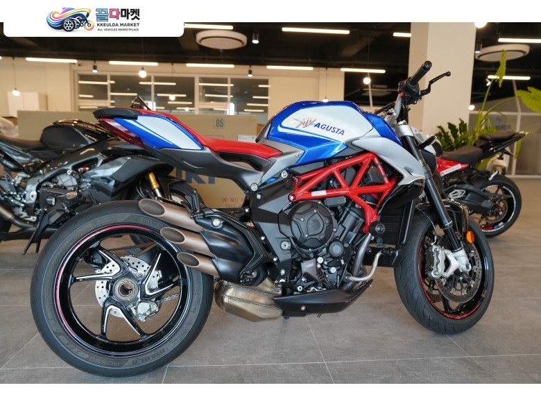 MV-아구스타 브루탈레 800 RR 2018년식 국내 단 2대뿐인 한정판 브루탈레 800