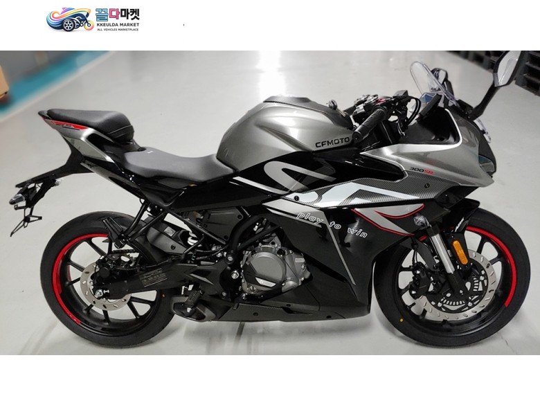 CF모토 300 SR 2023년식 카드(12~24개월)무이자할부가능/저금리120개월신한*하나은행오토론/저금리60개월카드론/캐피탈