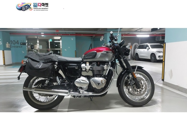 본네빌 T120