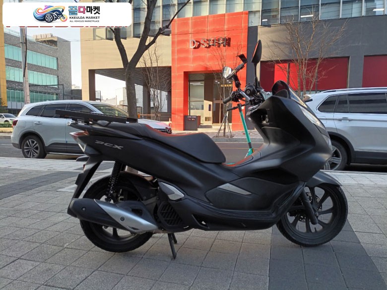 혼다 PCX 125 FI 2019년식 드라이브애드/DA-030/혼다/pcx/19년식/67,000km /자체 할부 판매