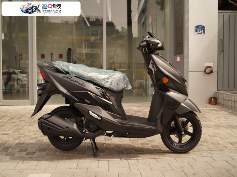 아베니스 125
