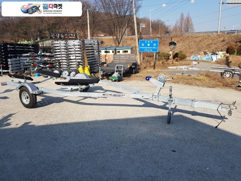 카라반 트레일러 보트 트레일러 2024년식 2024년 카라반 18ft USM2525 보트트레일러 판매 합니다