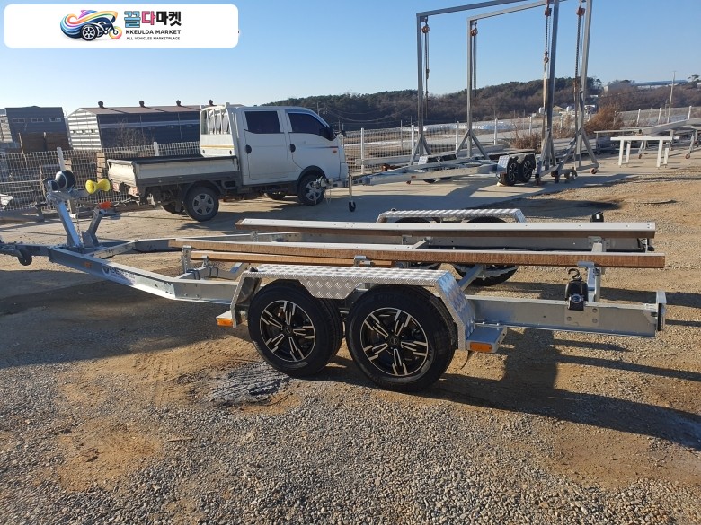 국산제조사 트레일러 2023년식 에스에프마린 보트트레일러 SF-7500S모델 입니다