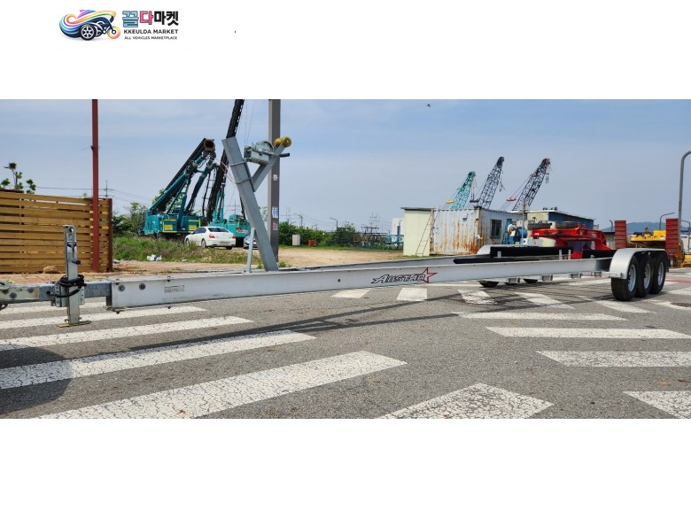수입제조사 기타 2018년식 미국 알루미늄 트레일러 21000lb 팝니다.