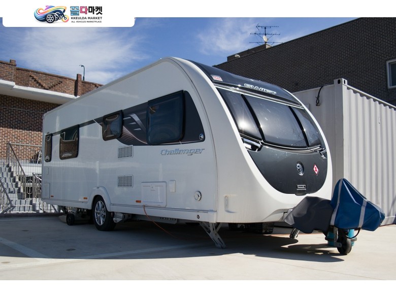 스위프트 챌린저 2022년식 스위프트 캠핑트레일러 B-119SC580