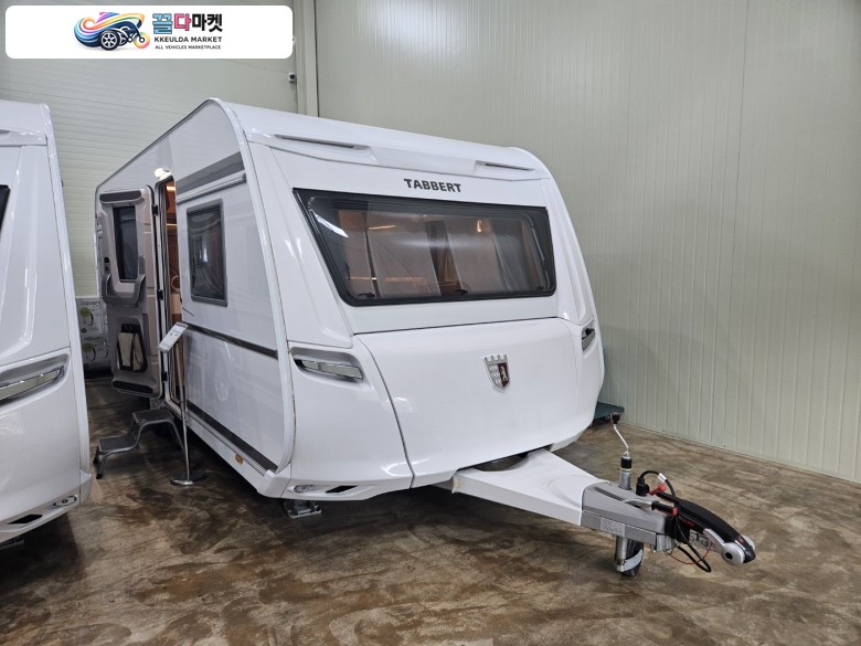 타버트 다빈치 2022년식 1850만원상당프로모션 타버트 다빈치 560HTD (Tabbert Da vinci 560HTD) -2.5폭 2022Y -카라반센터