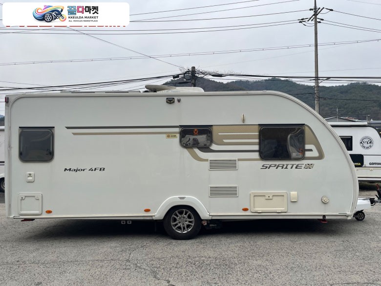 스위프트 메이저 2015년식 대구 중고카라반 스위프트 메이저 4FB