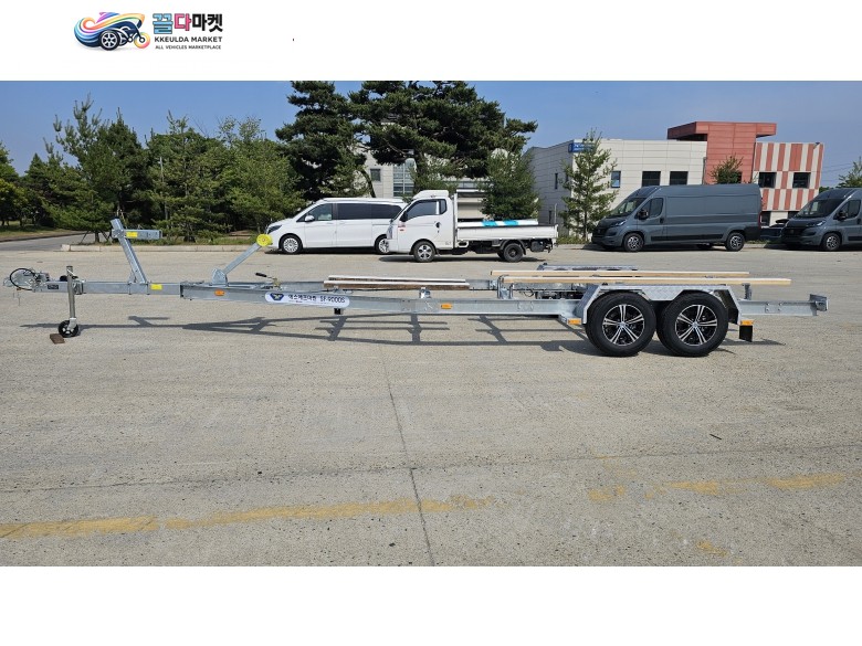 국산제조사 트레일러 2026년식 에스에프마린 SF-9000S 26년형 고성능 트레일러 신품  판매합니다