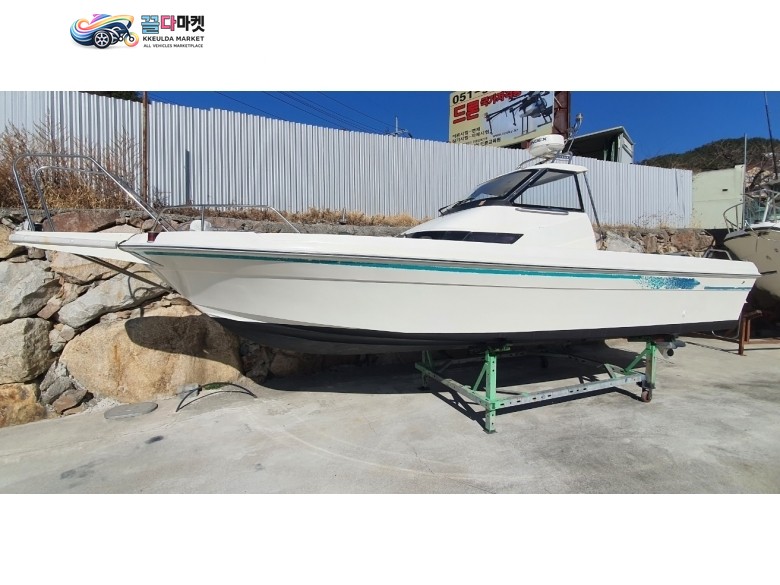 야마하 UF 25 2006년식 피싱보트 야마하 UF-25 신형 야마하 F225마력