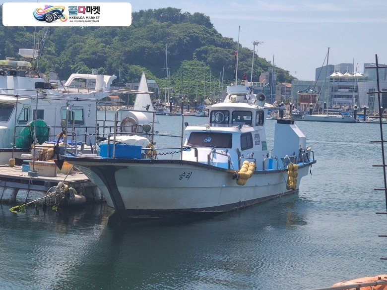국산기타 어선 2010년식 낚시 어선