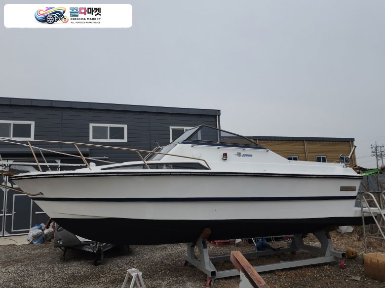 스트라토스 269 V 1995년식 노르웨이보트 피요르드26피트