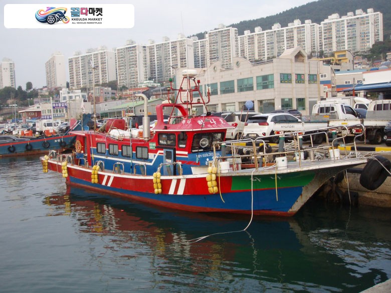 국산기타 어선 2014년식 ~ 2014년~12월식~9.77톤~선상생활~낚시배~연안복합 허가포함 가격 입니다~