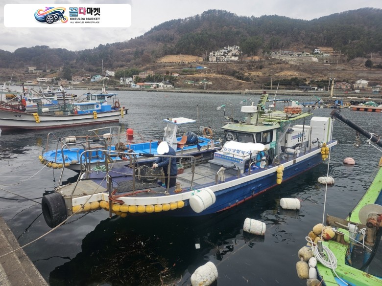 국산기타 어선 2018년식 경남 3.00톤 연안통발허가 낚시어선 판매합니다.