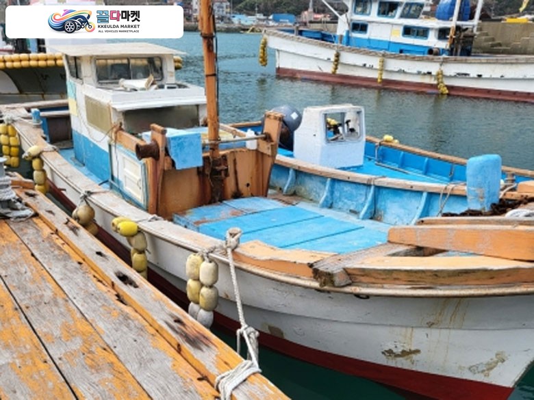 국산기타 어선 2000년식 무등록 3.4톤 선내기 기루선 판매합니다.